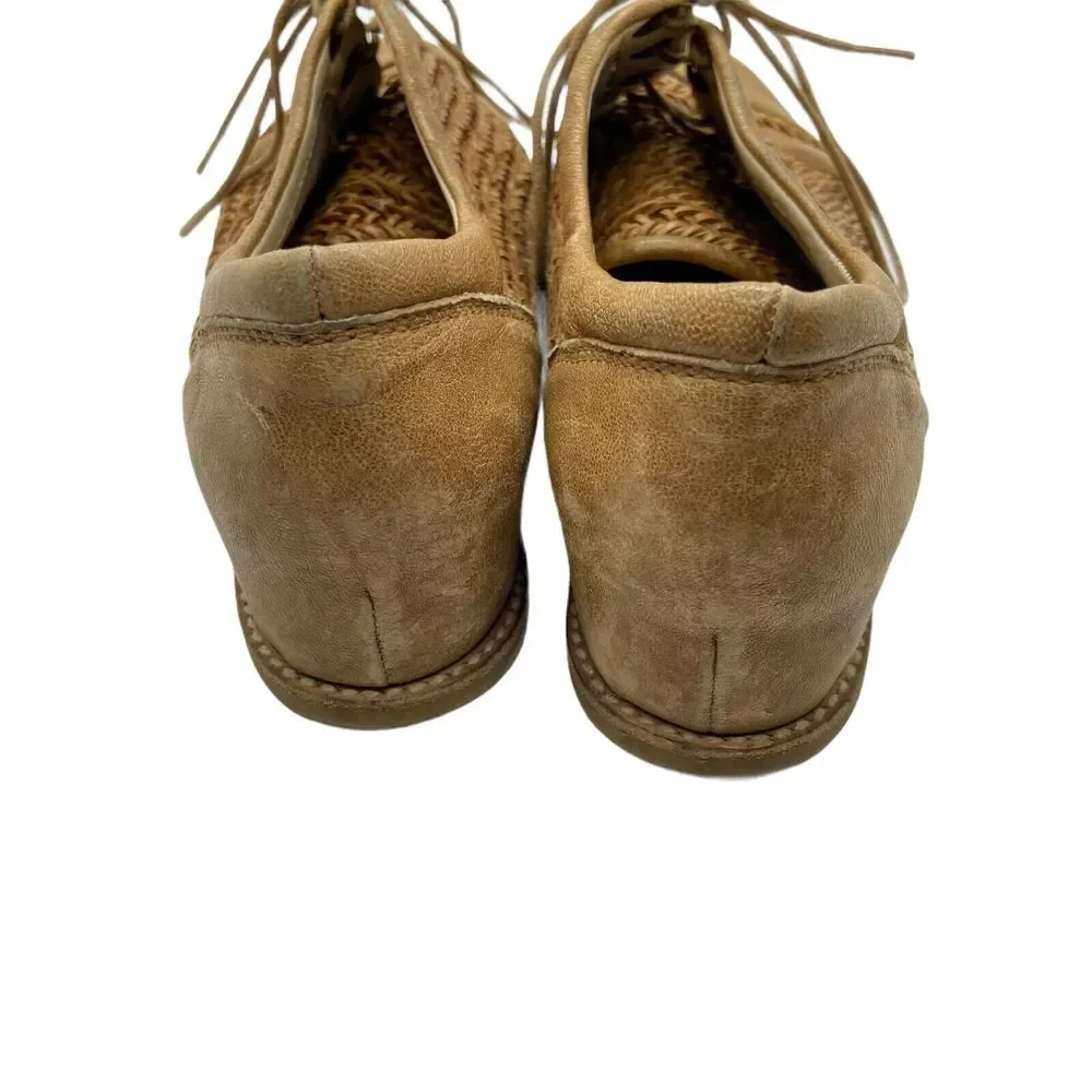 Stuart Weitzman Oxford Shoes Women's Size 6 Brown Leather Lace Up Open Weave